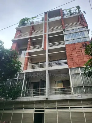 উত্তরায় মাসিক আয়ের সুযোগে সোয়া কাঠা জমিতে সাত তলা বাড়ী