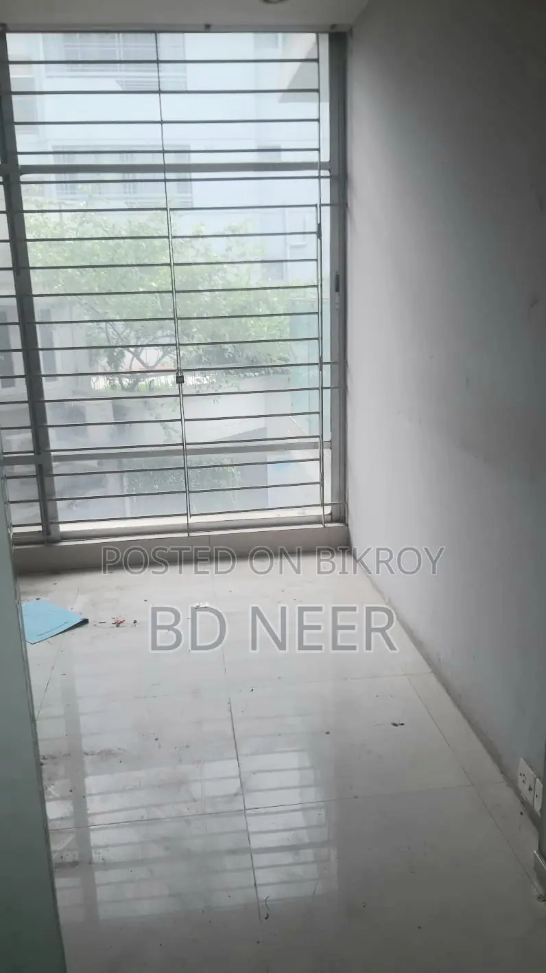 Residence Building 3200 SqFt 3rd Floor Available Rent in Banani