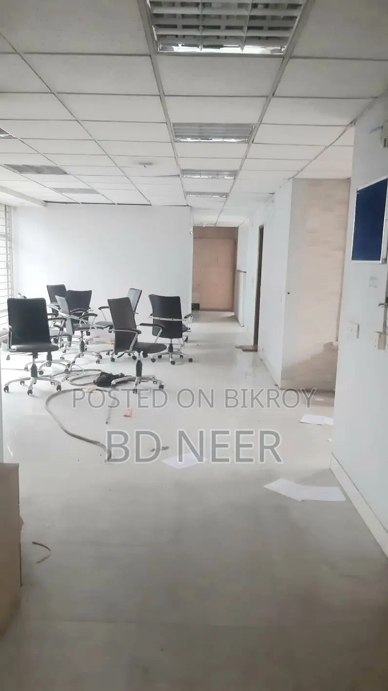Residence Building 3200 SqFt 3rd Floor Available Rent in Banani