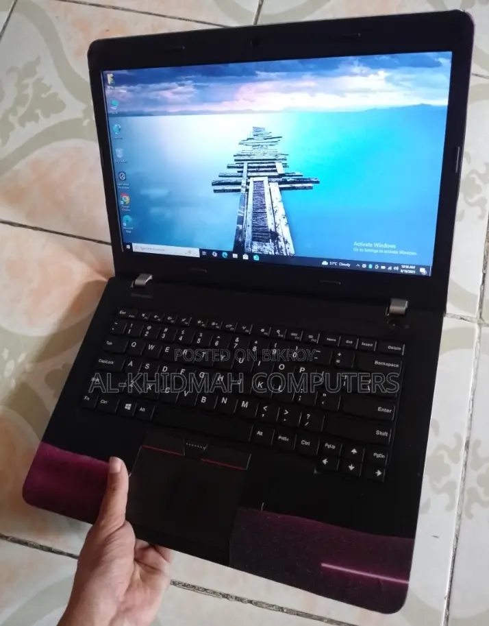 Lenovo Thinkpad Core i3 6th Gen Laptop, 500GB Hard Disk, 8GB RAM, 14".