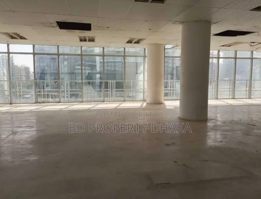 3300 Sqft Nice Commercial Space Rent In Gulshan Avenue