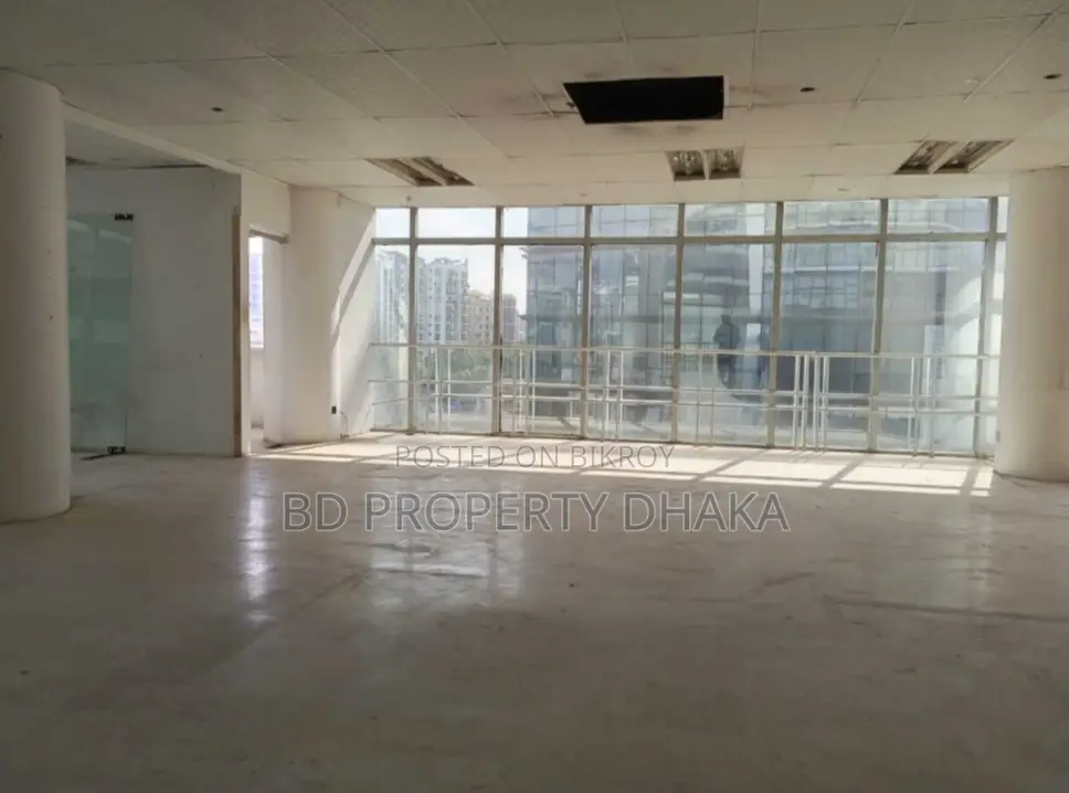 3300 Sqft Nice Commercial Space Rent In Gulshan Avenue