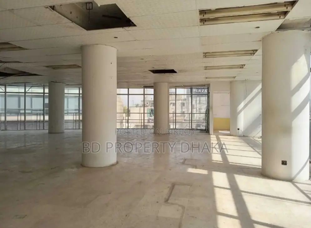 3300 Sqft Nice Commercial Space Rent In Gulshan Avenue