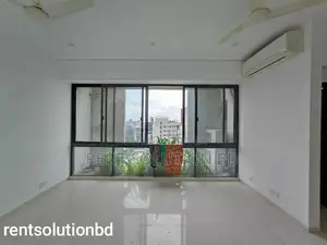 বারিধারায় ভাড়ার জন্য ৪০০০ বর্গফুটের বিলাসবহুল সেমি-ফার্নিশড অ্যাপার্টমেন্ট