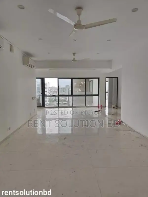 বারিধারায় ভাড়ার জন্য ৪০০০ বর্গফুটের বিলাসবহুল সেমি-ফার্নিশড অ্যাপার্টমেন্ট