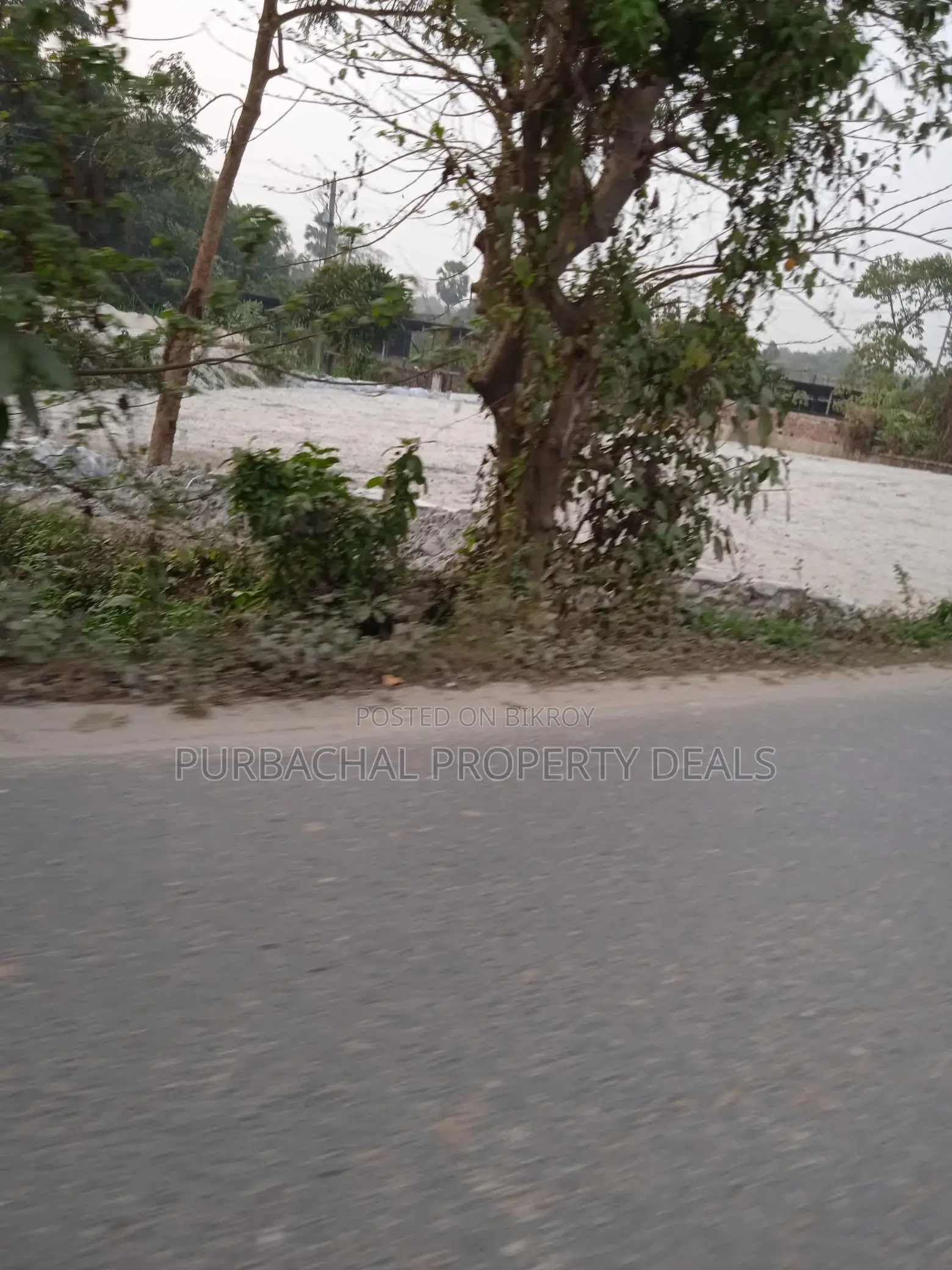 পূর্বাচলে শীতলক্ষ্যা নদী ভিউ ১৫ শতাংশ জমি বিক্রি হবে