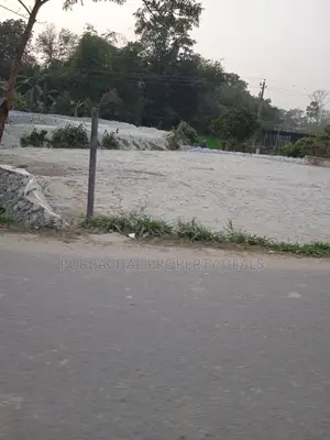 পূর্বাচলে শীতলক্ষ্যা নদী ভিউ ১৫ শতাংশ জমি বিক্রি হবে