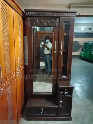 ড্রেসিং টেবিল। মডেল # ২৫৫২