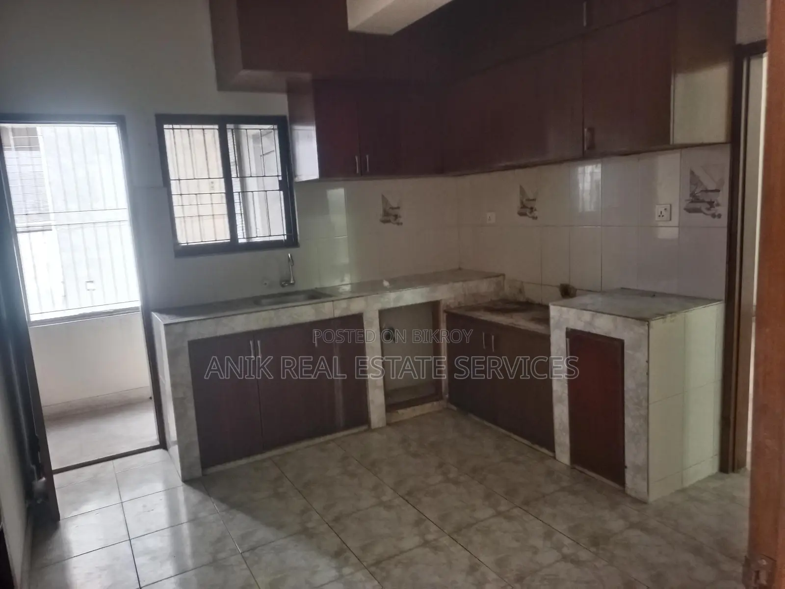 Good Quality 2700 Sft Office Space Rent At Gulshan