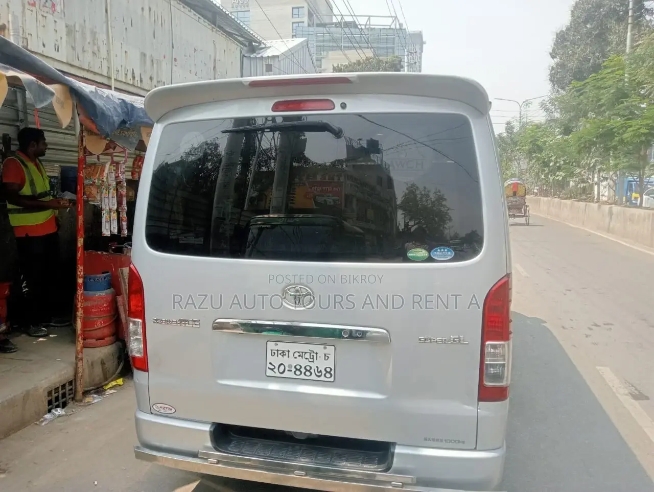 হাইয়েস মাইক্রো ভাড়ার জন্য