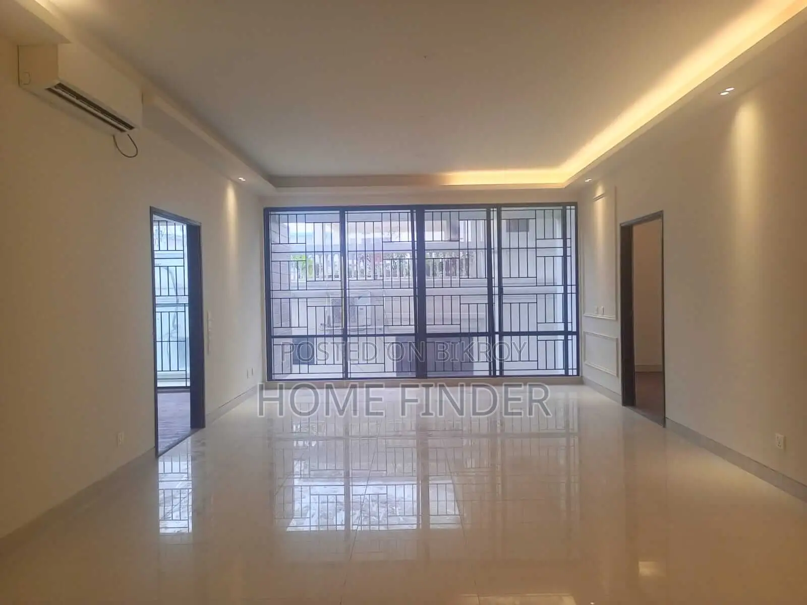 Luxurious Apartment For Rent In Near Park @ Gulshan 2