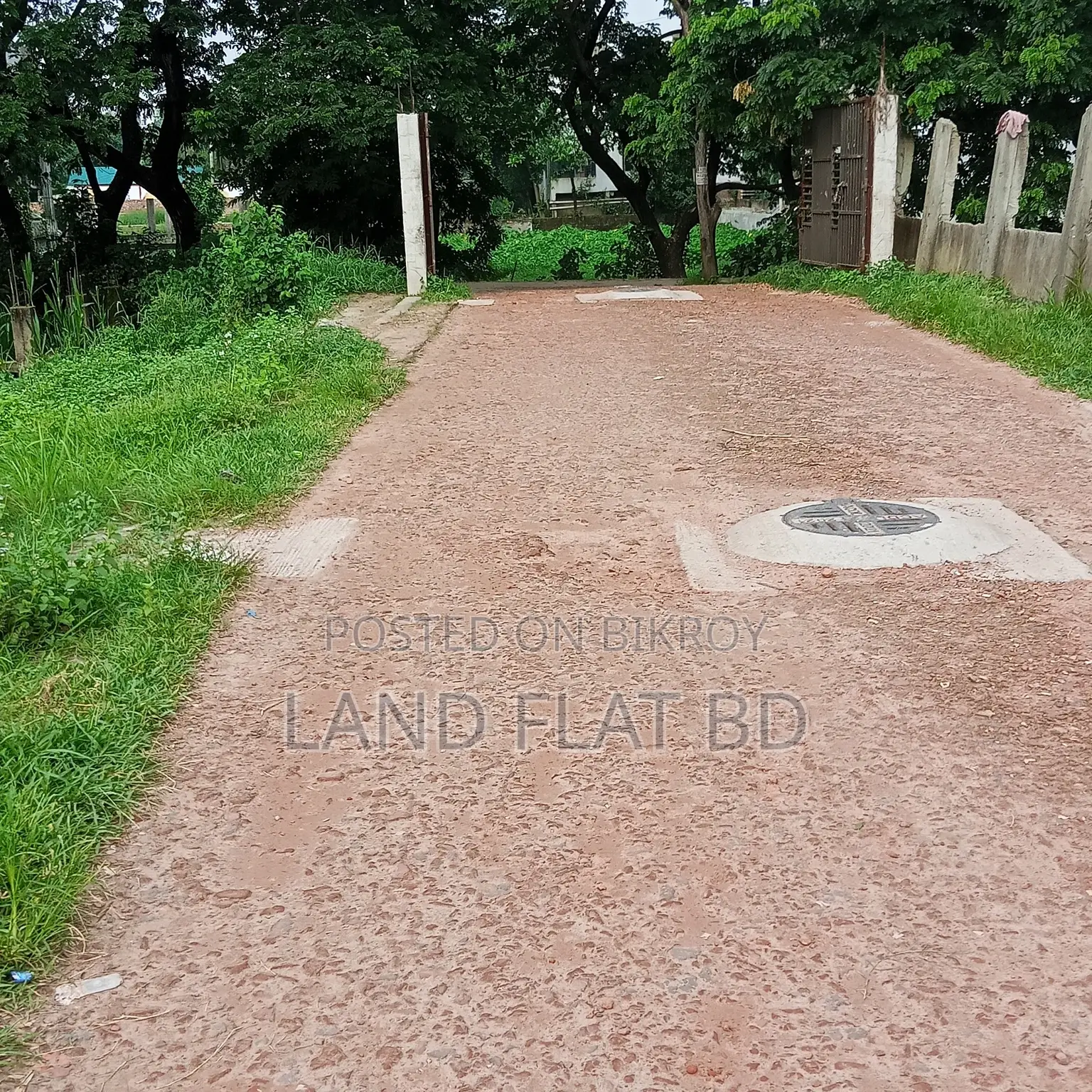 South-Facing 100% Ready-to-Build 3.66 Katha Plot for Sale