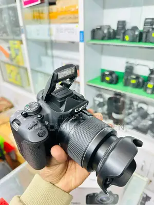 Canon 700D with 18-55mm lens (Boxed)