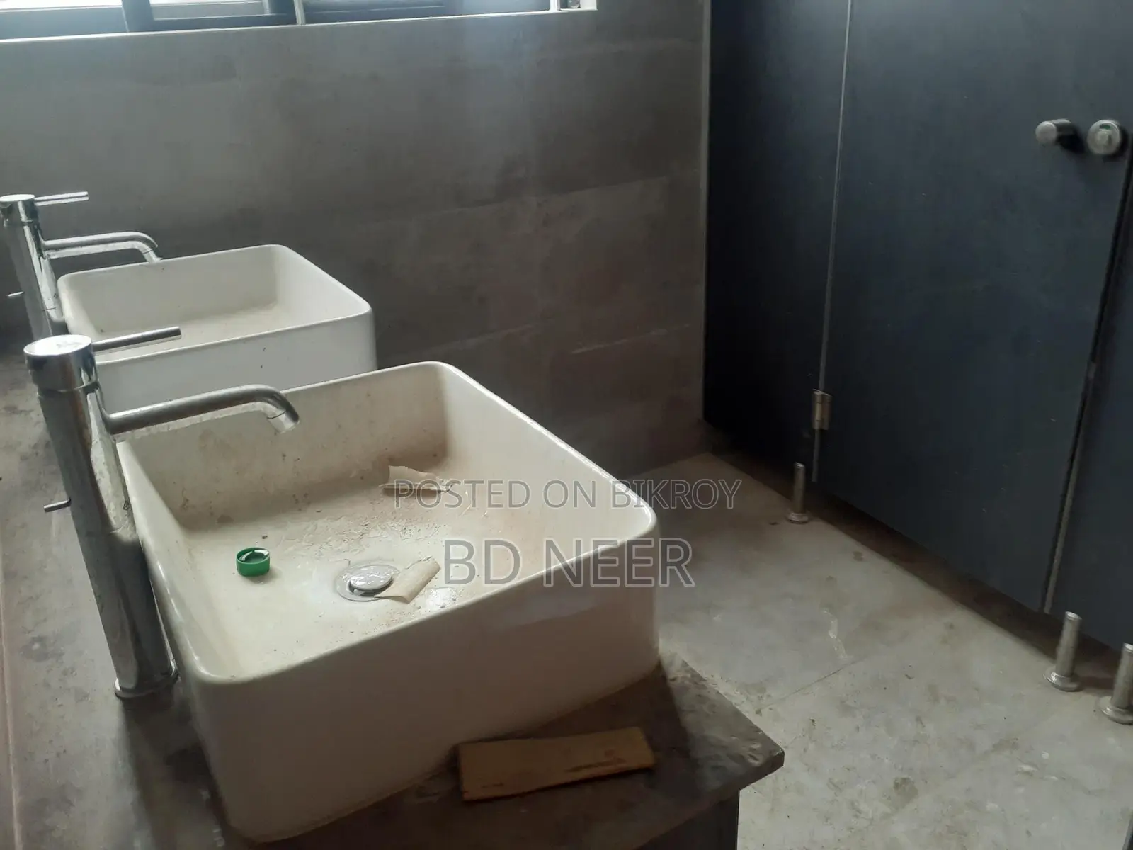 Semi furnished 4Bed Luxury Flat Rent Gulshan-2 North