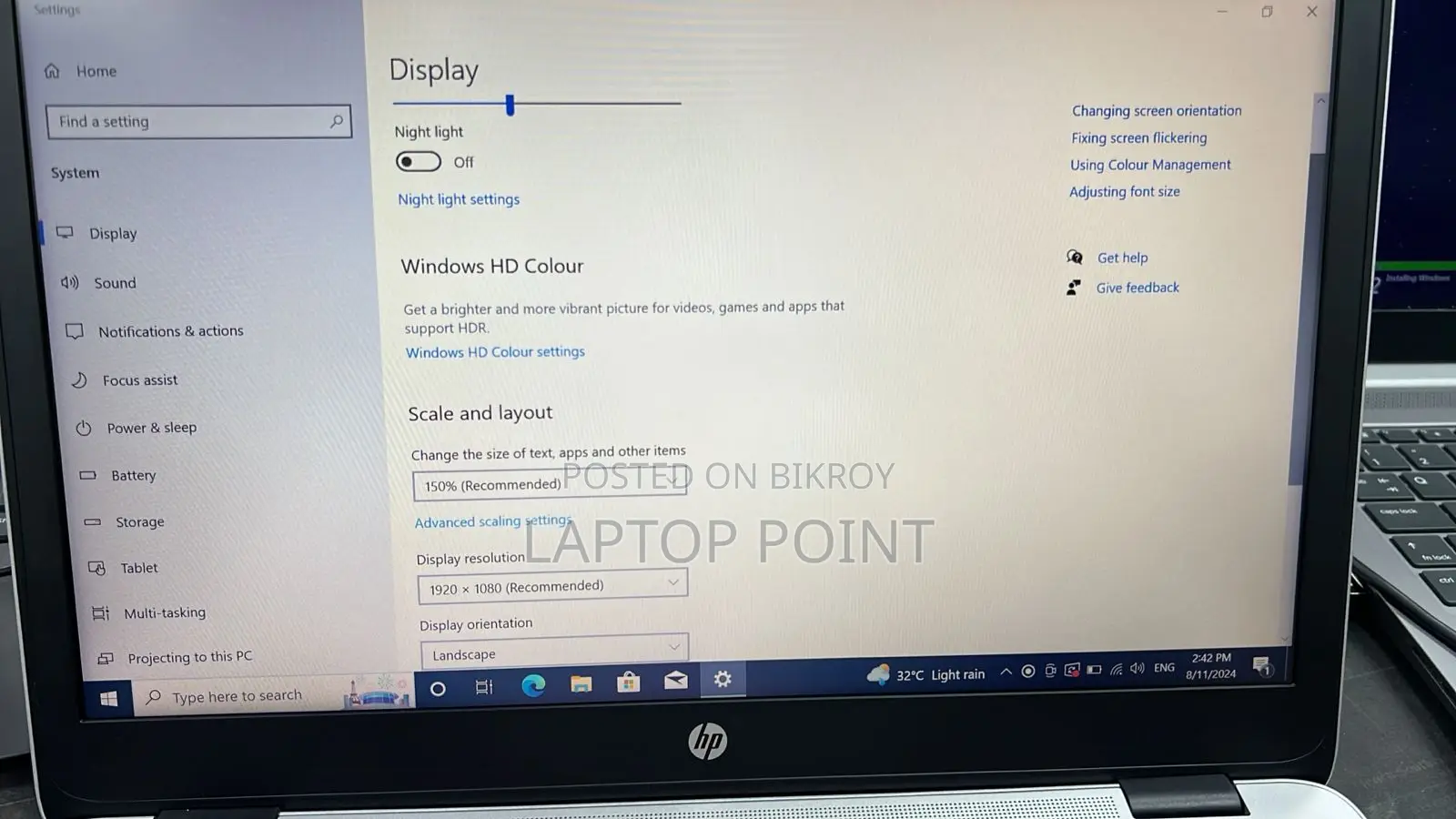 HP Elitebook 840 G4 i5 7th Gen: 256SSD/8GB RAM