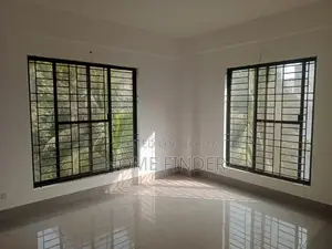 গুলশানে অফিস ব্যবহারের জন্য ৩,৬০০ বর্গফুটের অ্যাপার্টমেন্ট ভাড়া