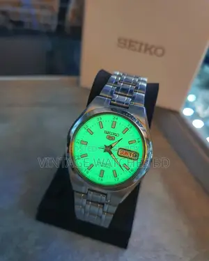 ফেসবুক পেজ "VINTAGE WATCHES BD" ভিজিট করুন ⌚️