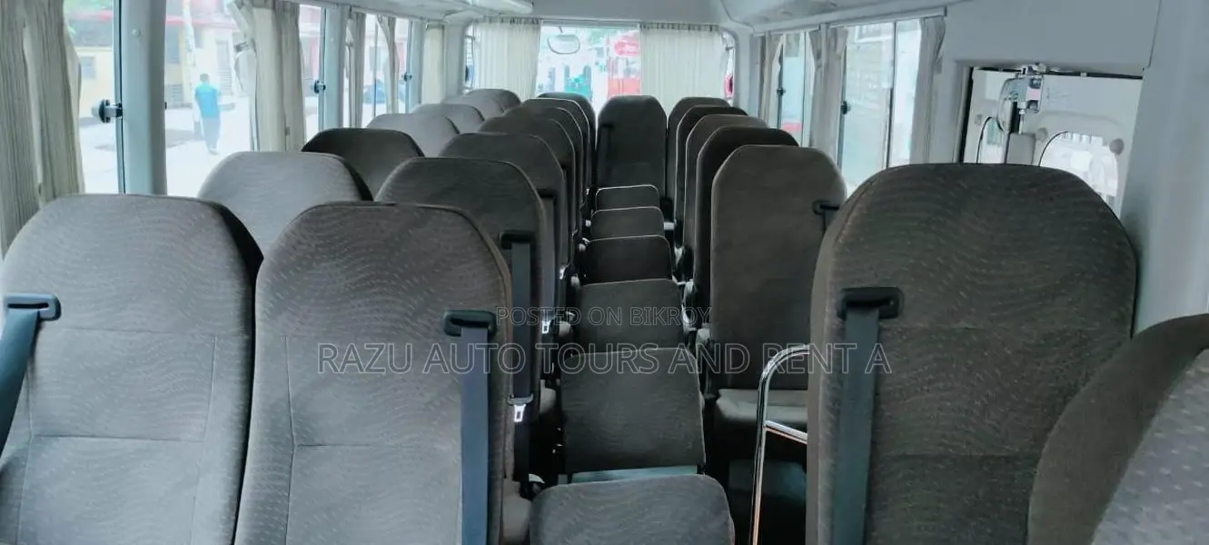 ভাড়ার জন্য টয়োটা কোস্টার বাস