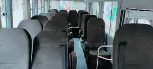 ভাড়ার জন্য টয়োটা কোস্টার বাস