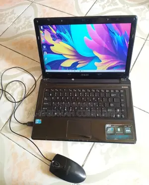 Asus Full Fresh Laptop (128GB SSD, 4GB RAM), Courier Available.