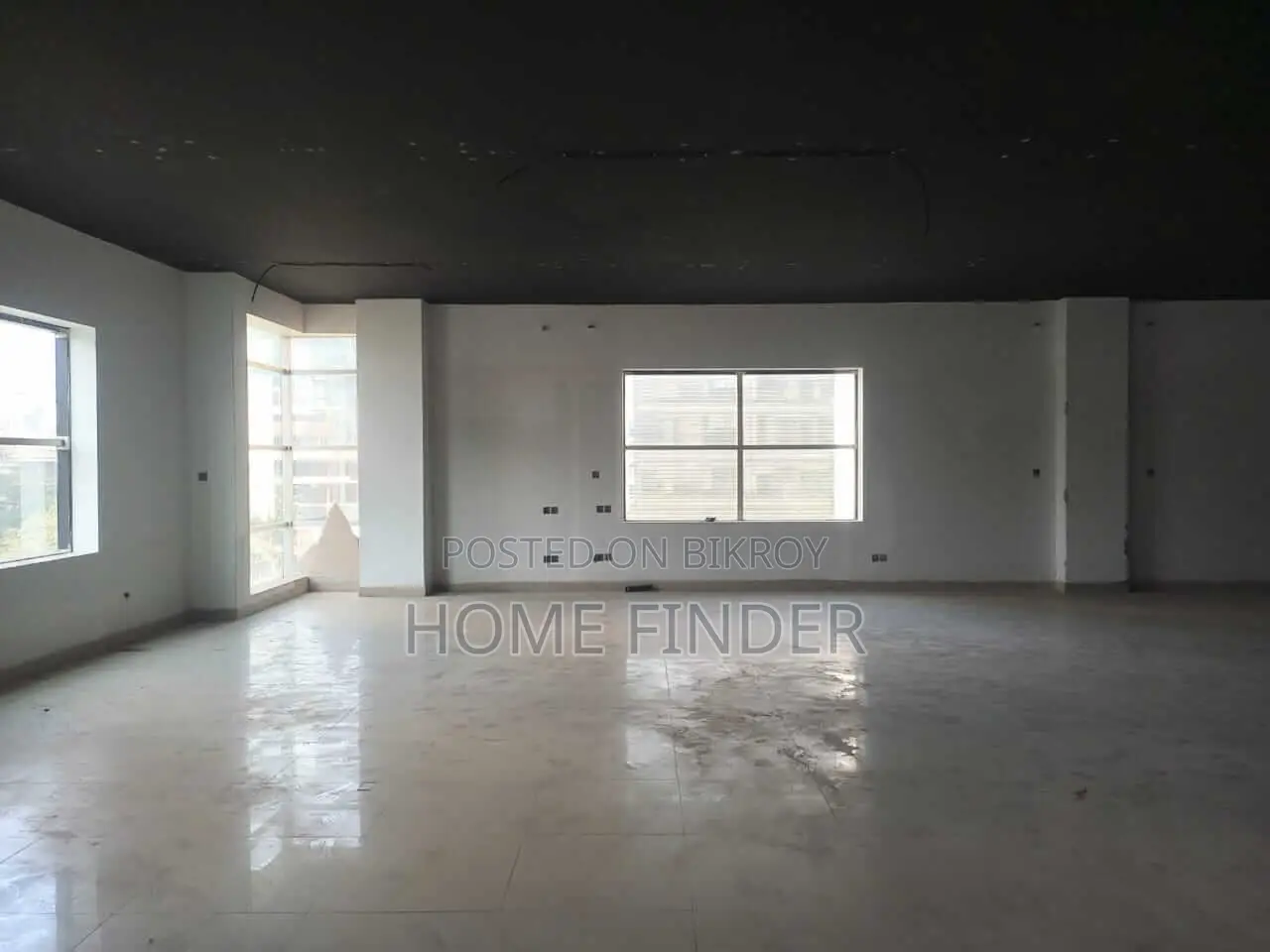 3000 SqFt Commercial Open Floor For Rent In GULSHAN
