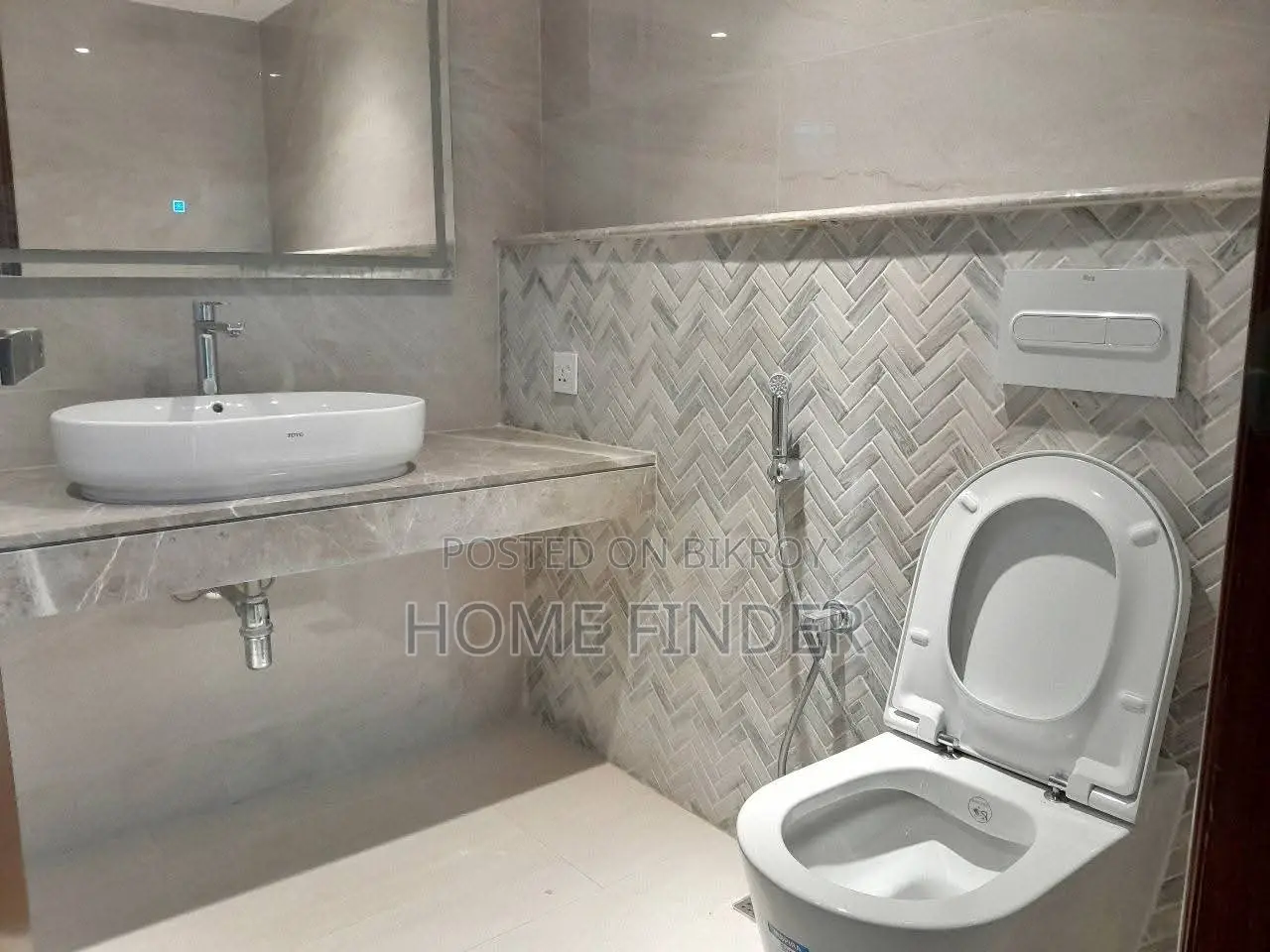 Excellent Semi-Furnished Apartment: Rent @ Gulshan