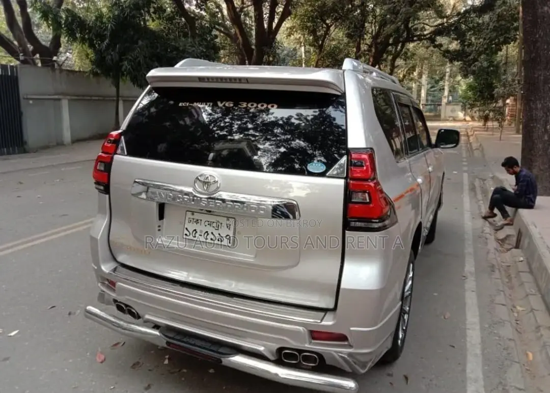 প্রাডো কার রেন্ট