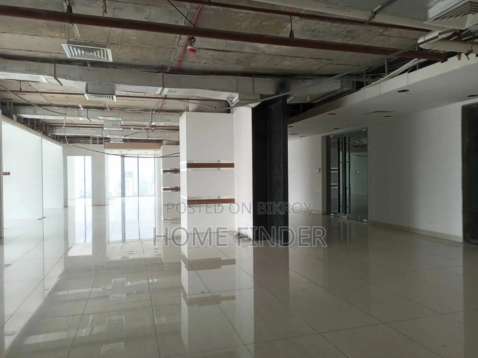 Exclusive New Commercial Space Rent In GULSHAN Avenue