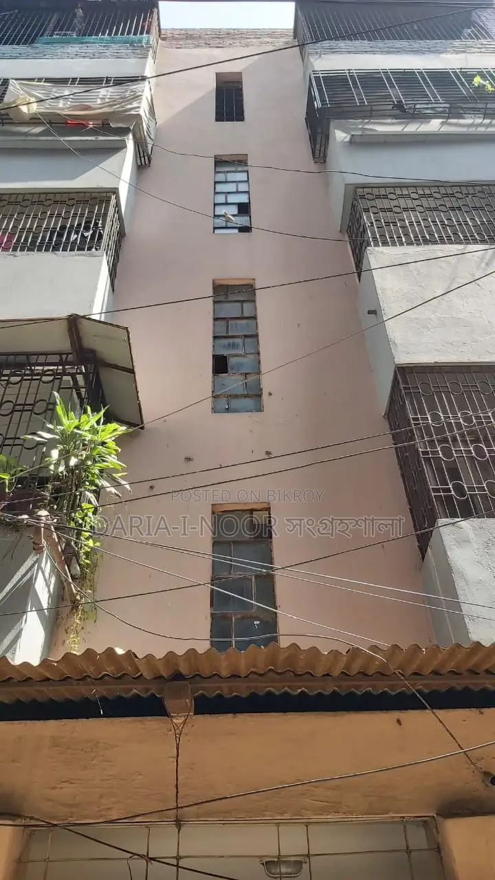 মগবাজারে মাসিক দুই লাখ টাকা আয়ের সুযোগে পাচঁ কাঠা জমিতে বাড়ি বিক্রি