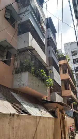 মগবাজারে মাসিক দুই লাখ টাকা আয়ের সুযোগে পাচঁ কাঠা জমিতে বাড়ি বিক্রি