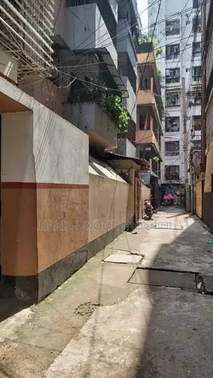 মগবাজারে মাসিক দুই লাখ টাকা আয়ের সুযোগে পাচঁ কাঠা জমিতে বাড়ি বিক্রি