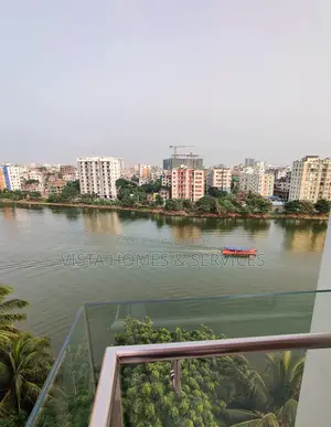 লেক ভিউ ফ্ল্যাট (২ ইউনিট একসাথে) গুলশানে অফিস/এক্সপ্যাটদের জন্য আদর্শ