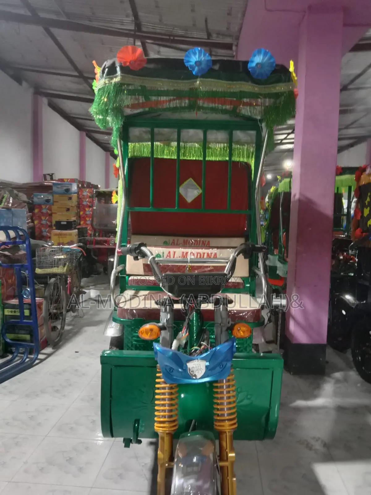 Model: 102 Small Body Mishuk - Half-Roof