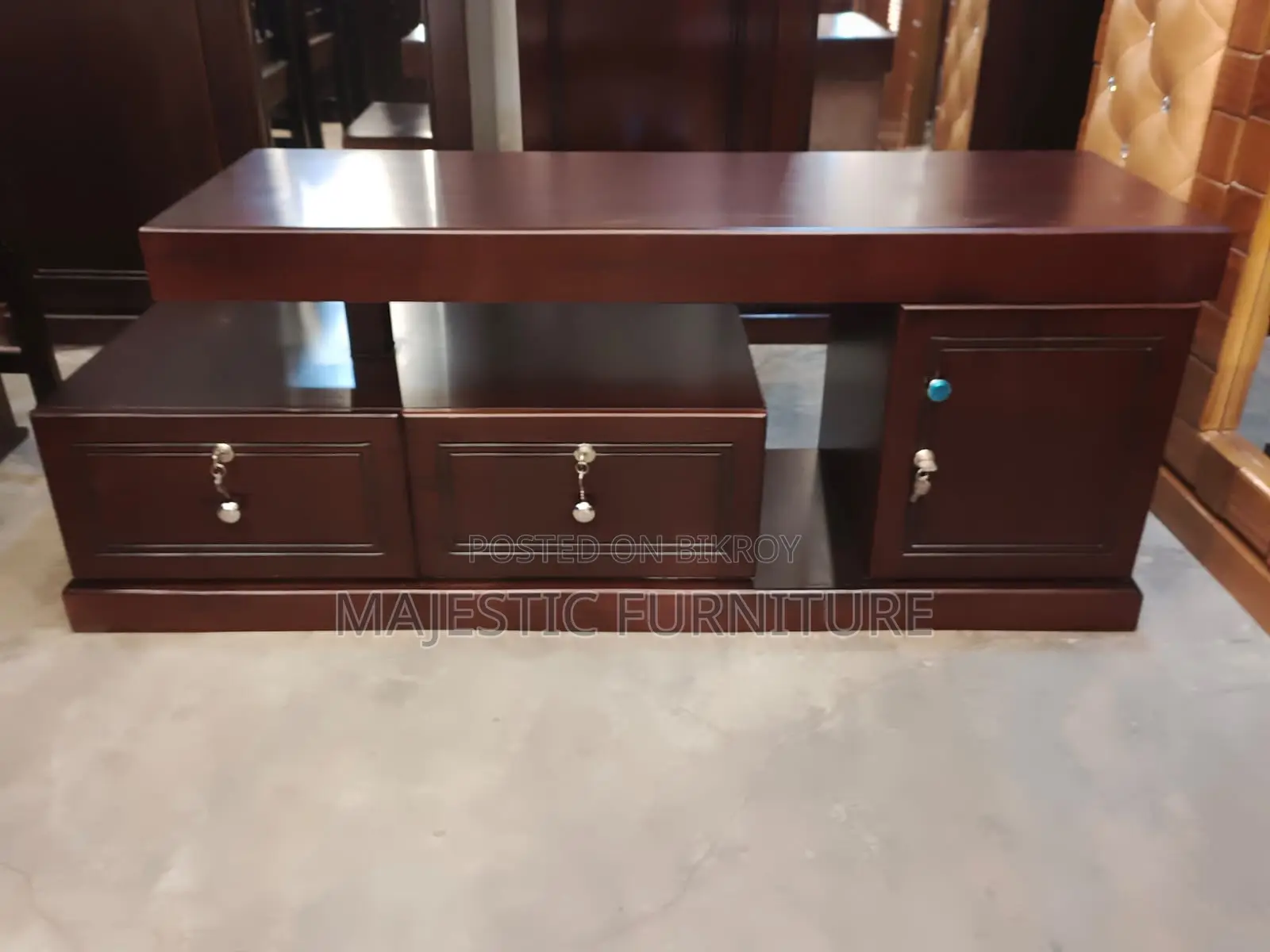 TV STAND MALAYSIAN MDF. M # 4167