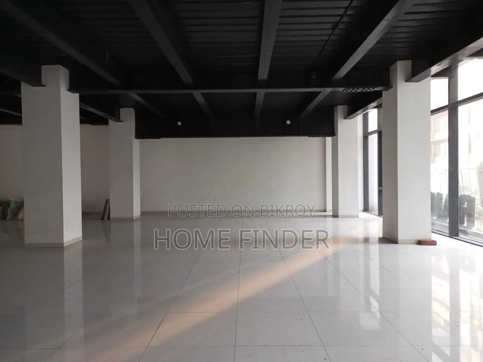 Exclusive Commercial 4300 Sqft Floor Rent In Gulshan Avenue