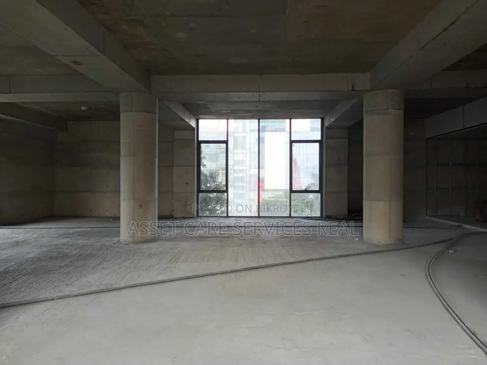 3800-Sqft Commercial Open Space Rent Gulshan Avenue Road