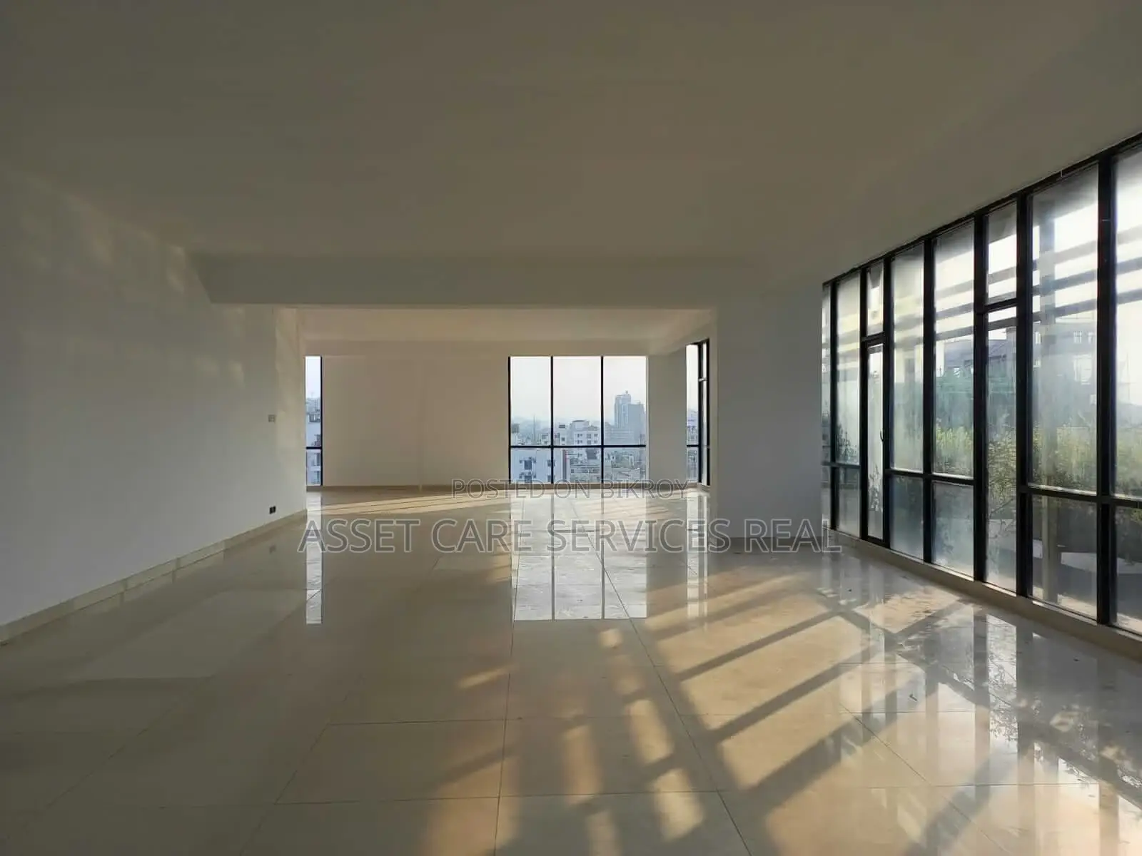 Banani Road-11 Brand New Commercial 2594-Sqft Open Space Rent