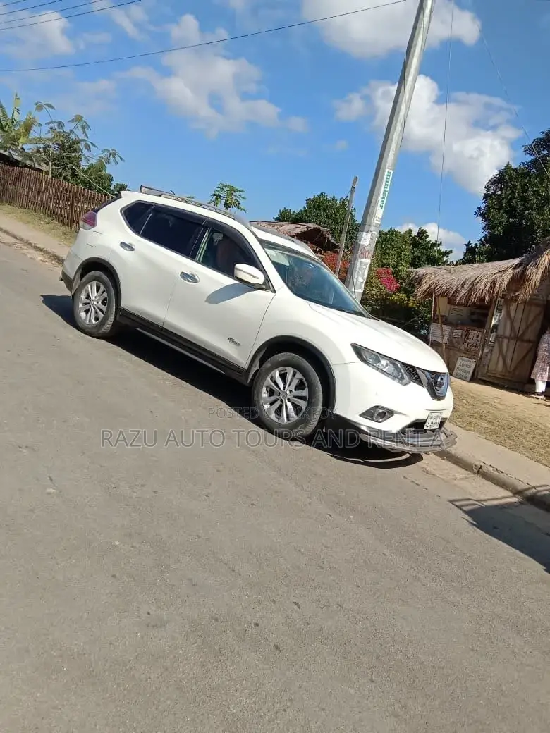 Nissan X-Trail For Rent
