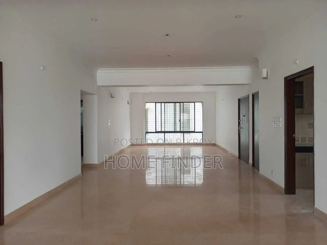 A Nice And Comfortable Apartment Of 4500 Sq Ft Is up For Rent in Gulshan