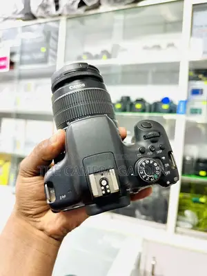 Canon 750D with 18-55mm Lens