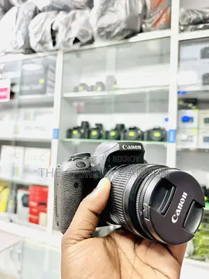 Canon 750D with 18-55mm Lens