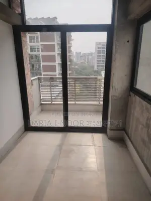 বনানী ডিওএইচএস-এ ৩৮০০ বর্গফুটের নতুন বিলাসবহুল ফ্ল্যাট বিক্রয় হবে