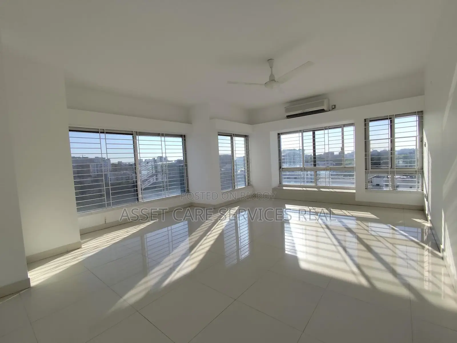Gym-Pool Facilities 4Bed Big Apartment Rent Baridhara Diplomatic Zone