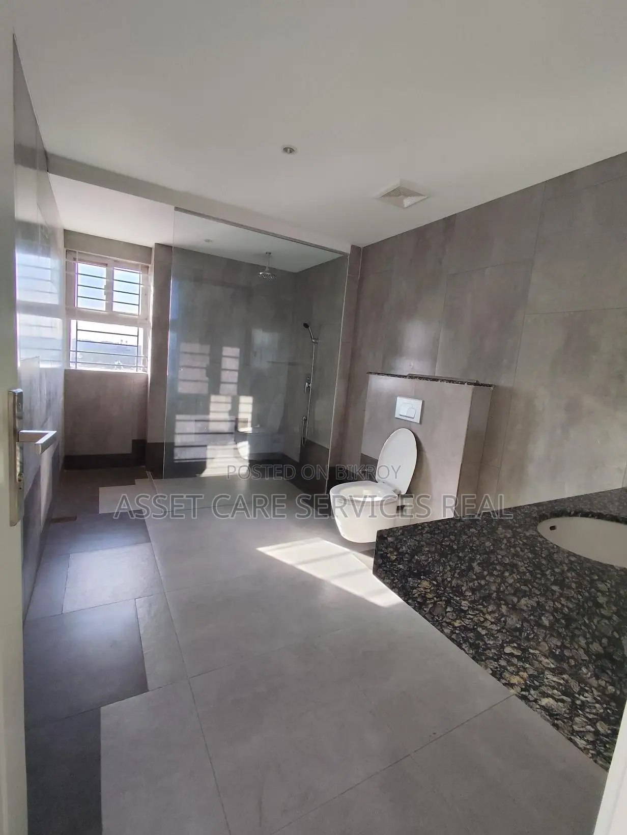 Gym-Pool Facilities 4Bed Big Apartment Rent Baridhara Diplomatic Zone