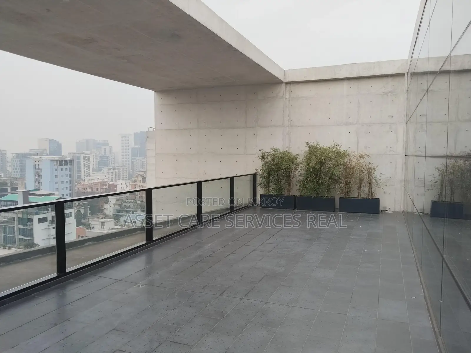 Gulshan Avenue Commercial Space Rent @