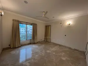 Lake Viwe Mordan New Flat Rent In Gulshan 1