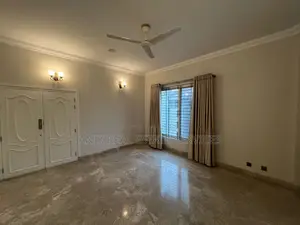 Lake Viwe Mordan New Flat Rent In Gulshan 1