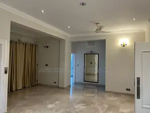 Lake Viwe Mordan New Flat Rent In Gulshan 1