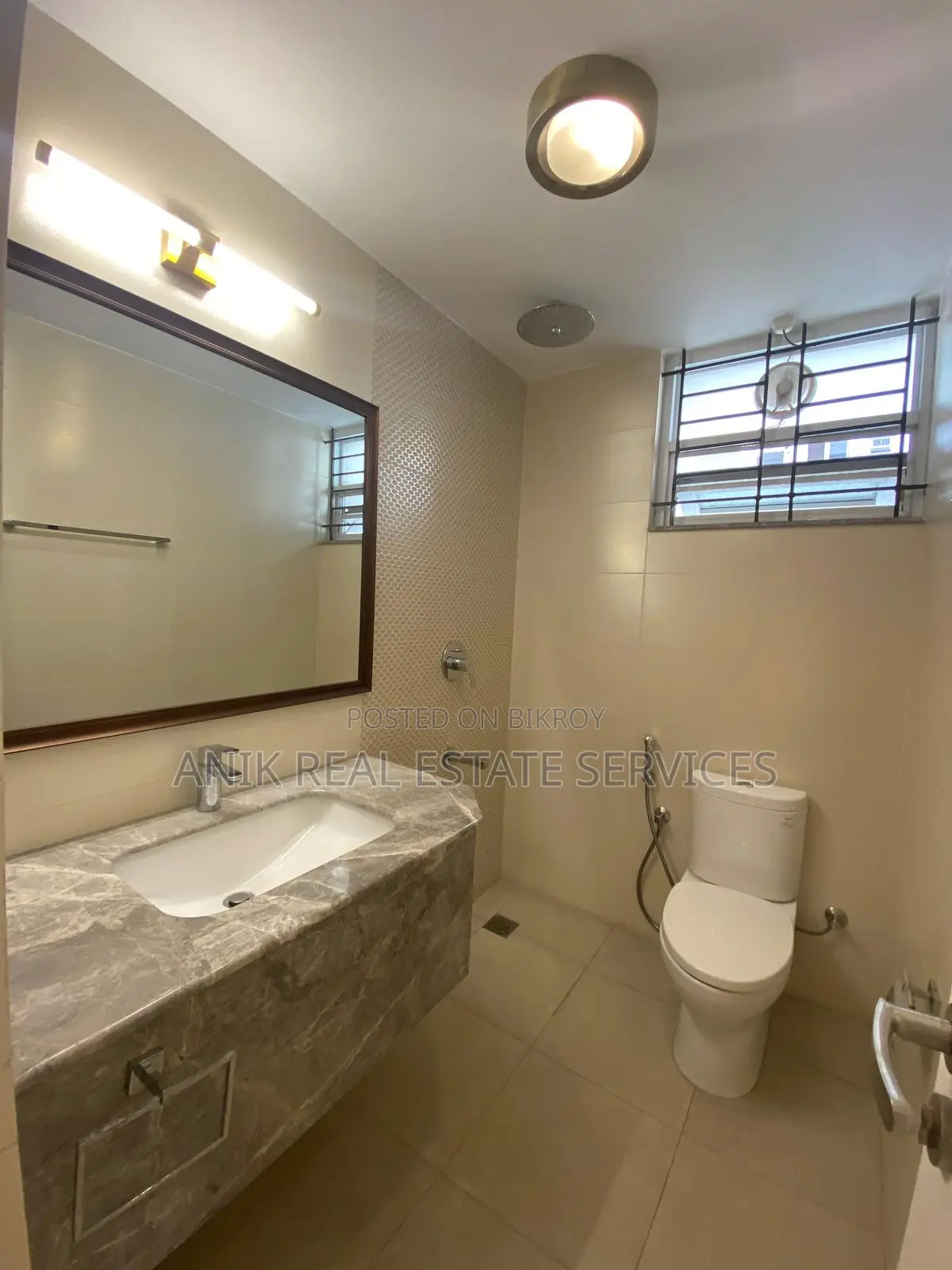 Lake Viwe Mordan New Flat Rent In Gulshan 1