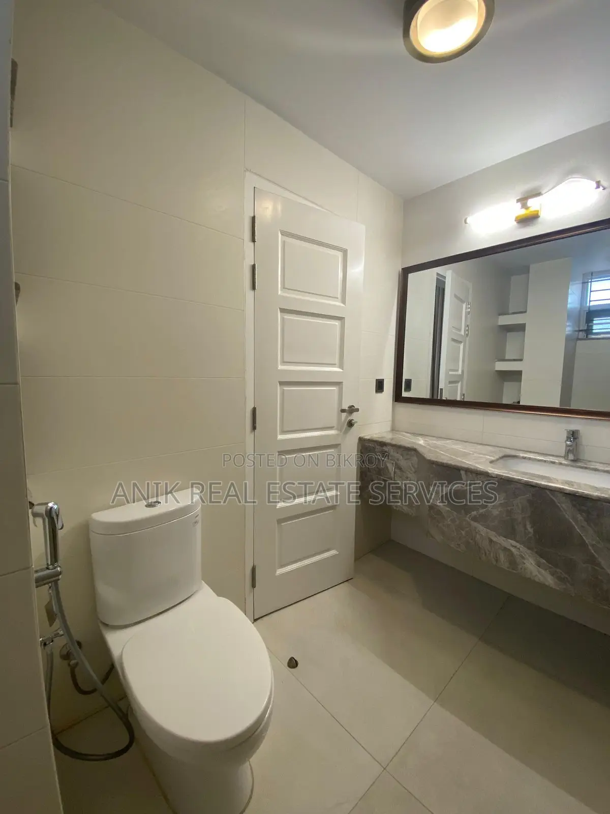 Lake Viwe Mordan New Flat Rent In Gulshan 1
